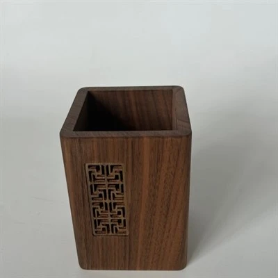 Sealbhóir Peann Walnut